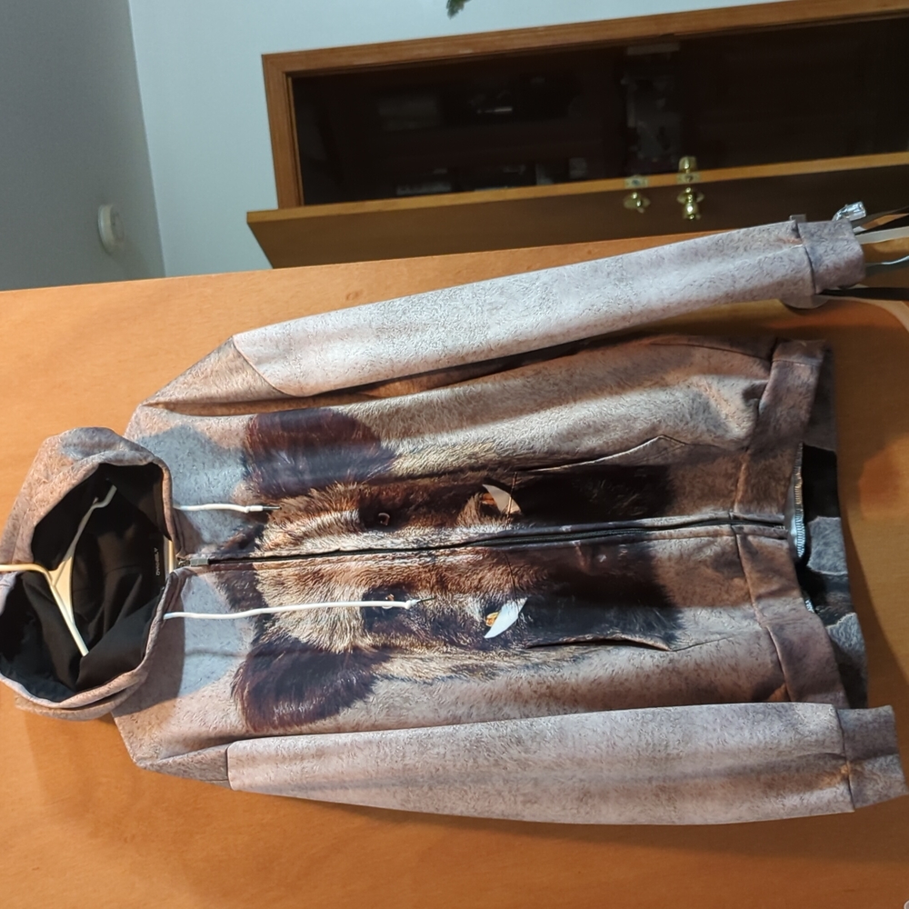 Wild Boar hoodie size XL